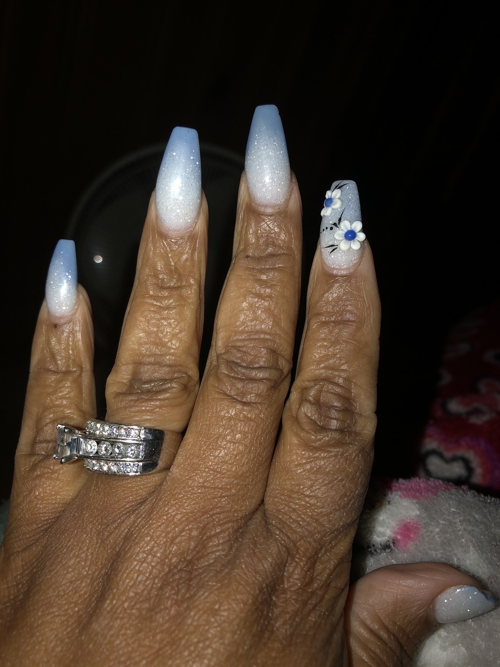 Star Nails logo