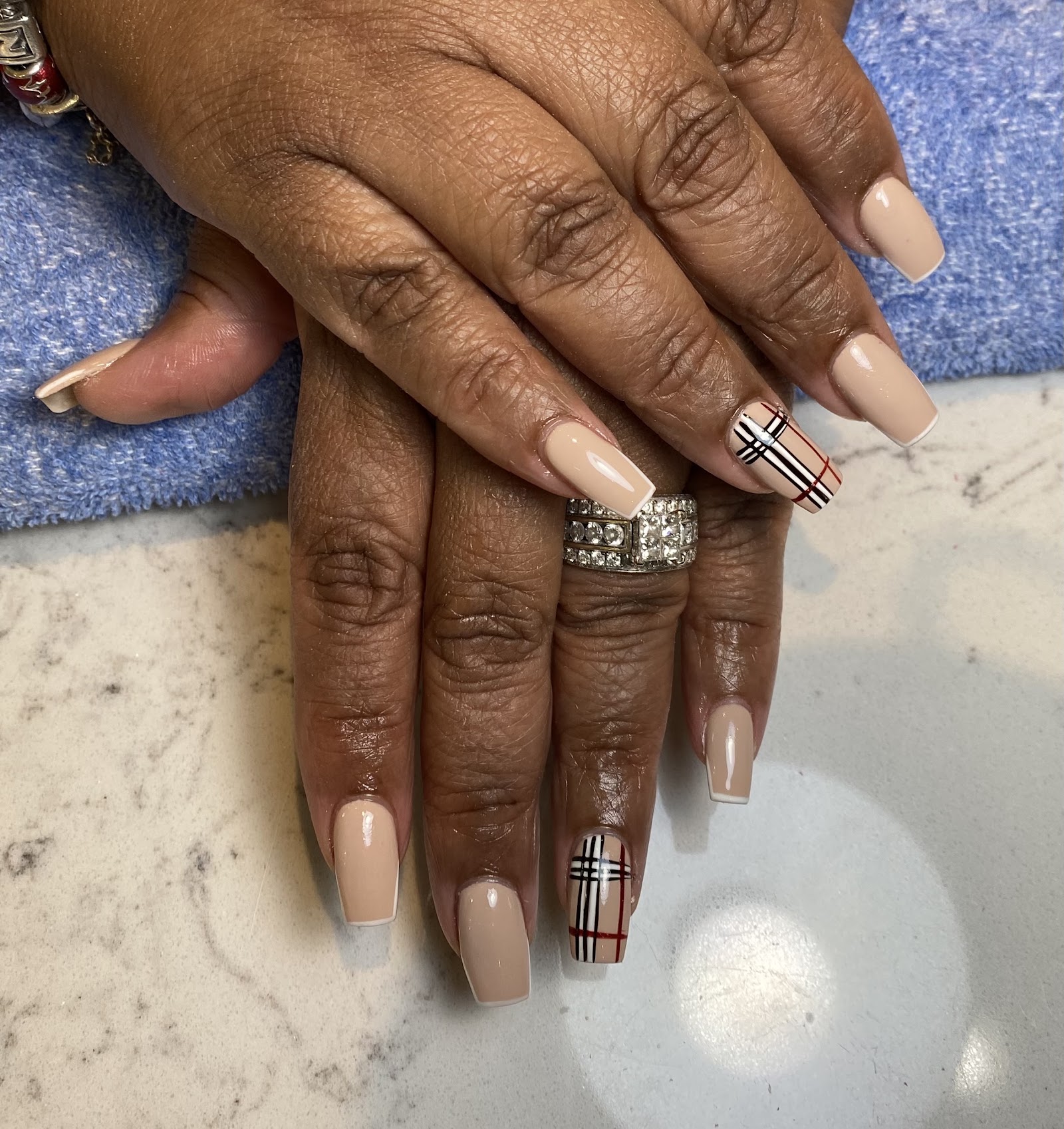 Star Nails nail photo 1